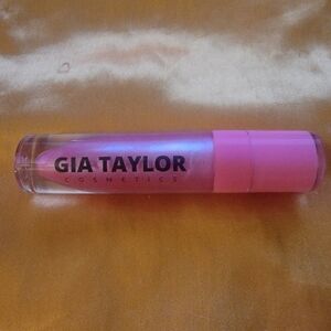 NEW Gia Taylor Lip Gloss CUPCAKE GLOSS